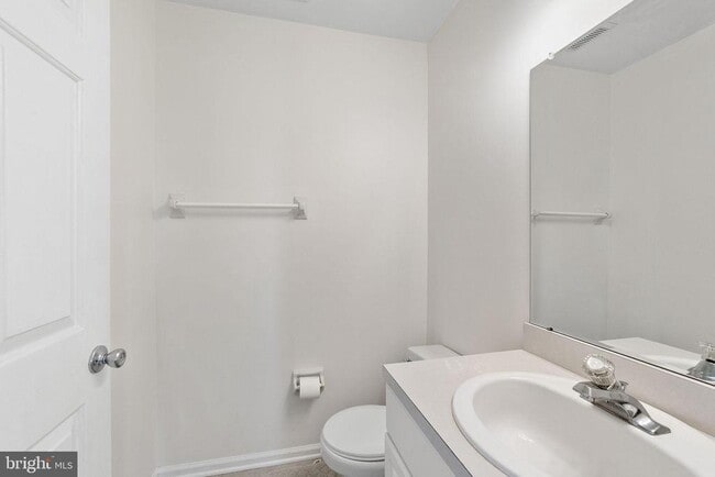 Building Photo - 4402 Aberdeen Ln