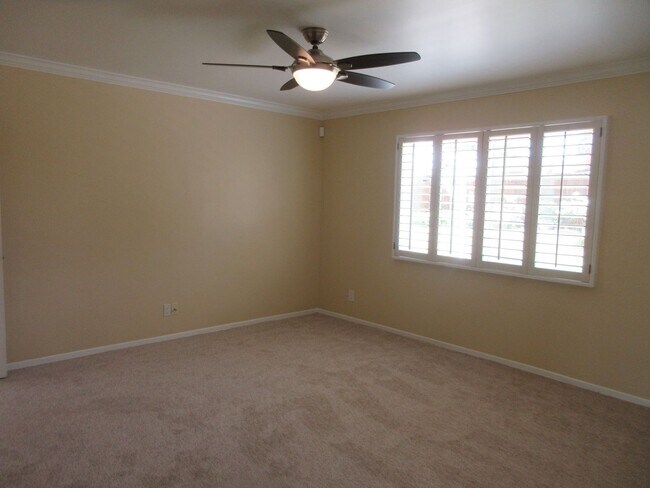 Building Photo - Beautiful Porter Ranch 3 Bedroom home on B...