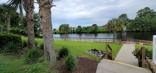 Building Photo - Briarcliffe Waterfront Villas two bedroom ...