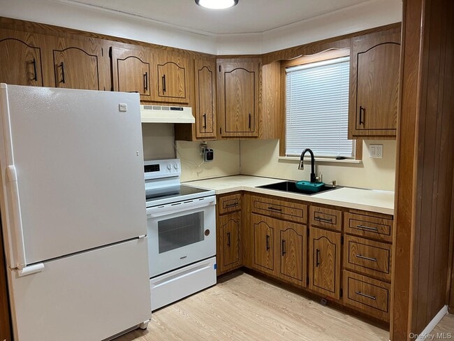 Building Photo - 109 Pratt St