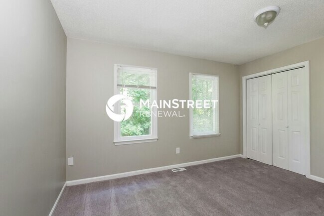 Building Photo - 3 Bedroom Pet-Friendly Home in Charlotte, ...