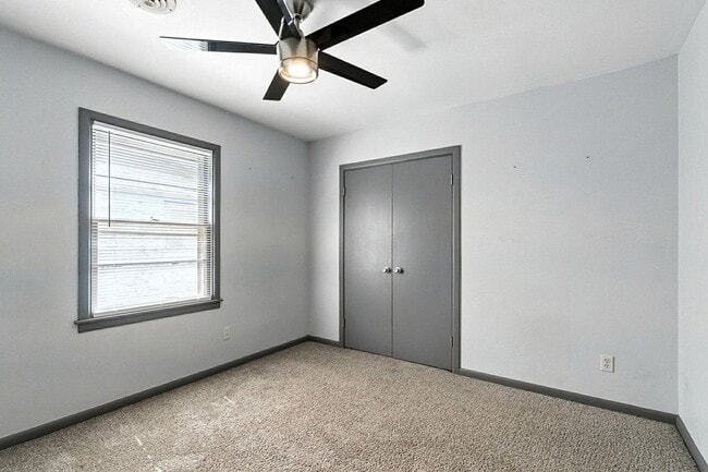 Building Photo - 3625 N 9th St