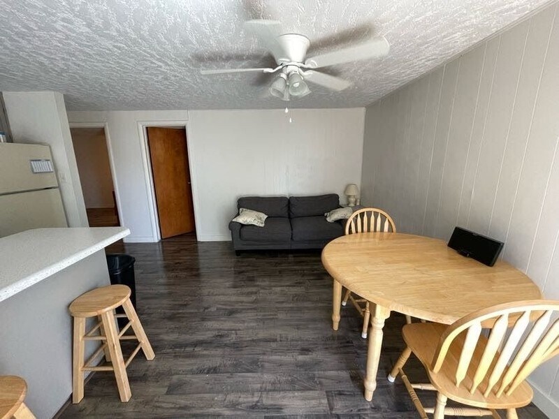 Building Photo - 4035 Brinker Ave
