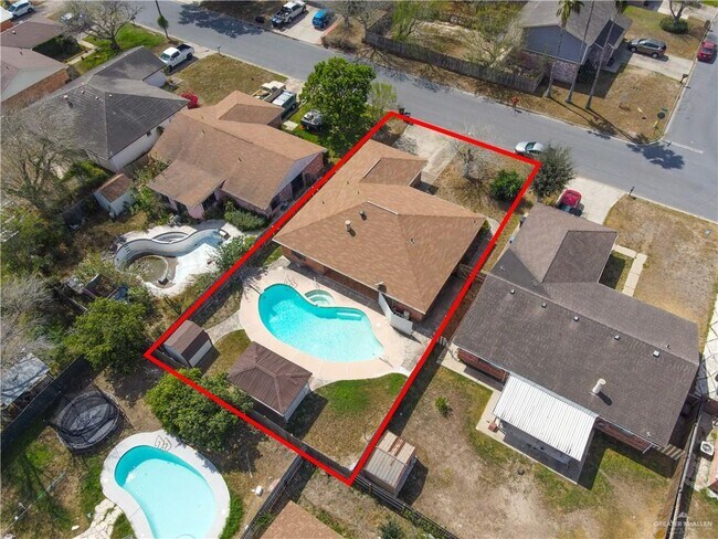 Building Photo - 25 N 1st St