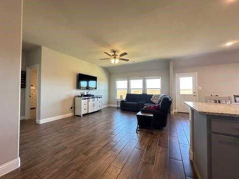 Building Photo - 292 Sunnyside Dr