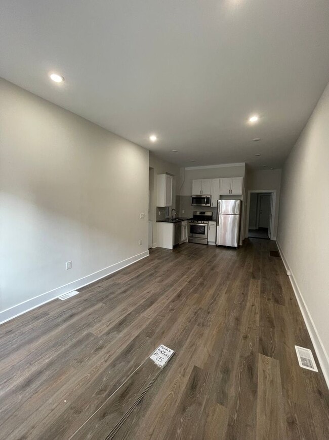 Building Photo - 507 Christian St