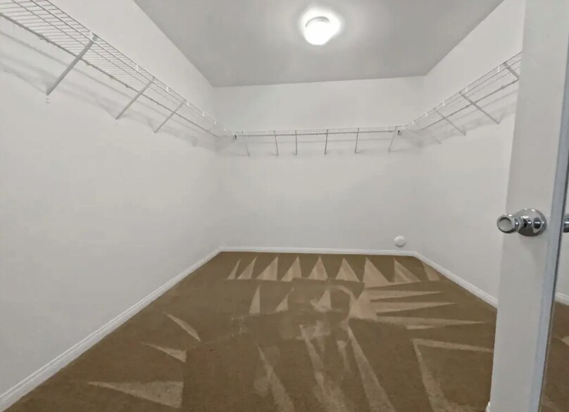 Building Photo - 31846 Victoria Pl