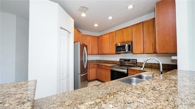 Building Photo - 7020 Ambrosia Ln