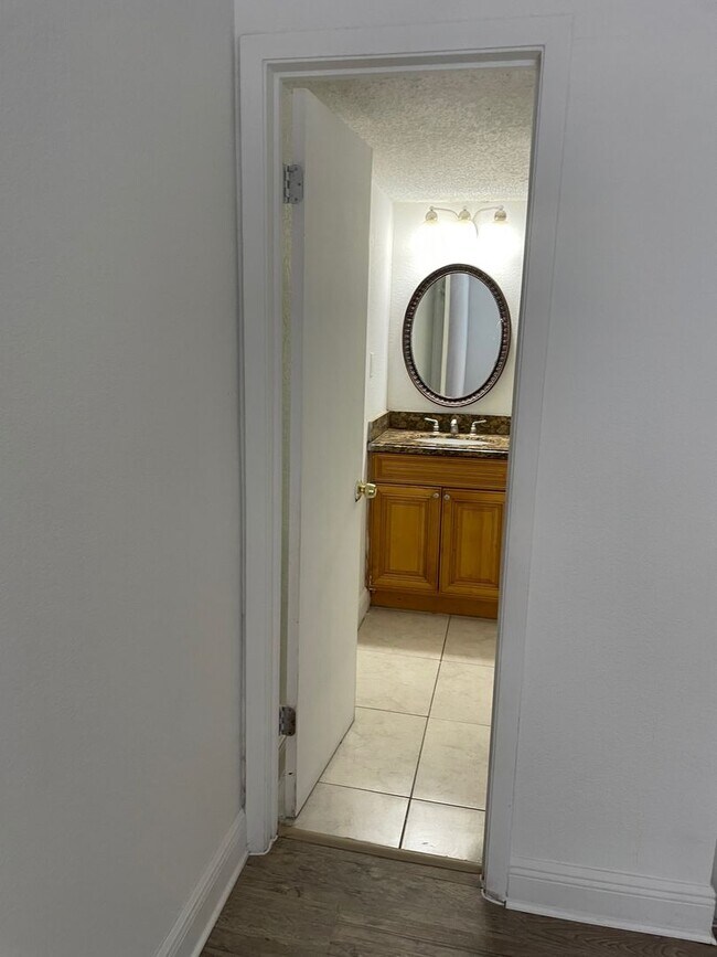 Building Photo - Two bedroom Two bath Condo