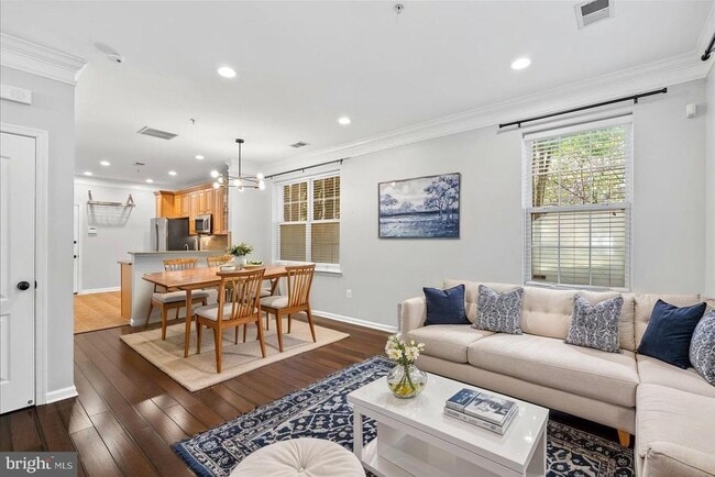 Building Photo - 12432 Liberty Bridge Rd