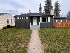 Building Photo - Beautiful 3 Bed, 2 Bath House Near Manito Park on South Hill!