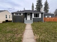 Building Photo - Beautiful 3 Bed, 2 Bath House Near Manito Park on South Hill!