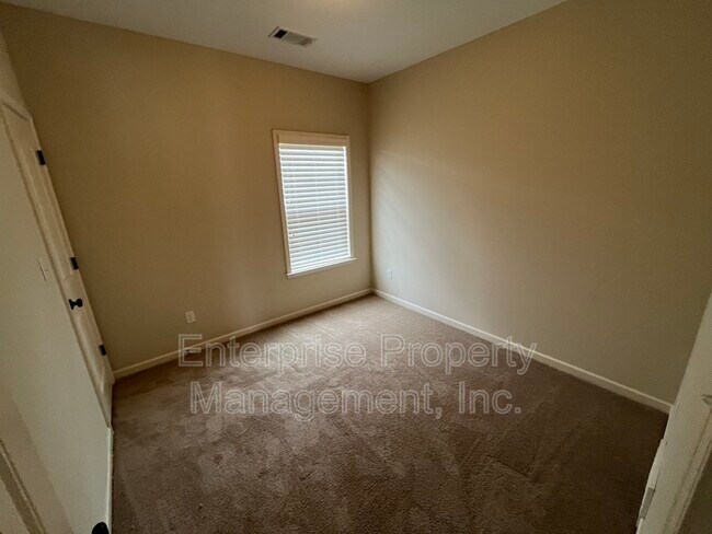 Building Photo - 7240 Winterbrook Ln