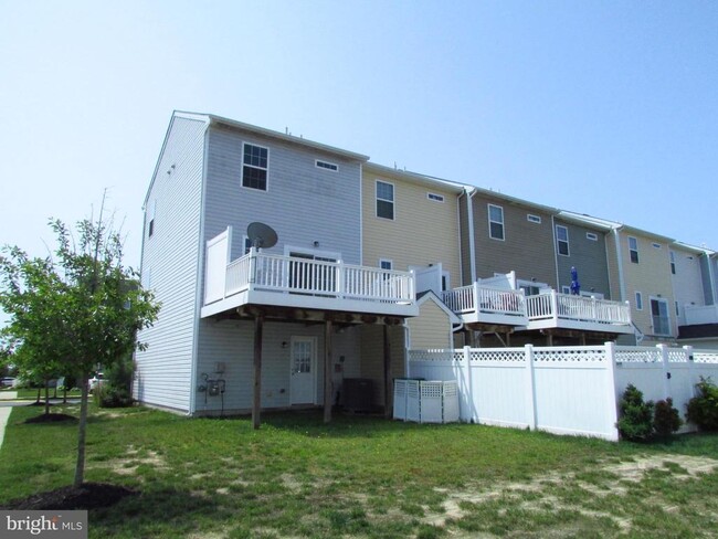 Building Photo - 20559 Asheville Dr