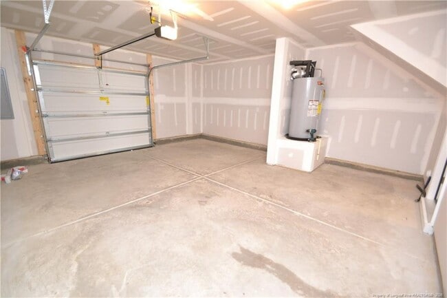 Building Photo - 1860 Woodall Crest Dr