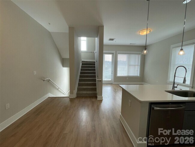 Building Photo - 6408 Providence Farm Ln