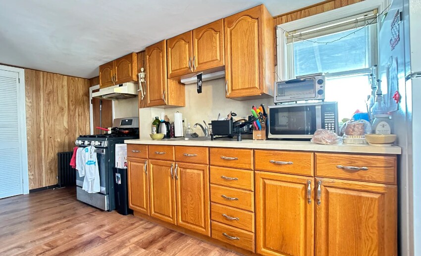 Building Photo - 28A Cherry St