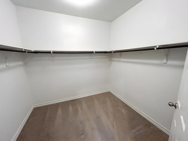 Building Photo - 729 Aliso Trail