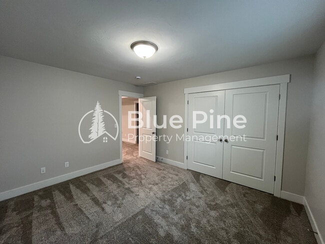 Building Photo - 185 Galena Smt Dr