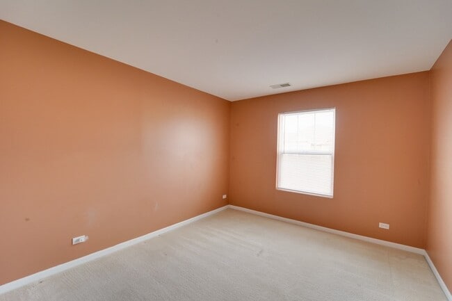 Building Photo - 1838 Crenshaw Cir