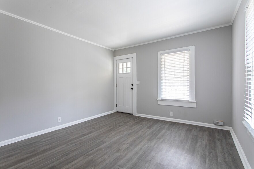 Bright lighted filled front room or office - 894 Ormewood Ave SE