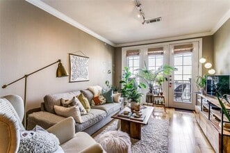 Building Photo - 3818 Holland Ave