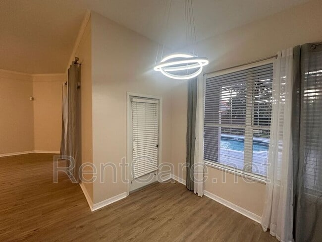 Building Photo - 1363 Glenwick Dr