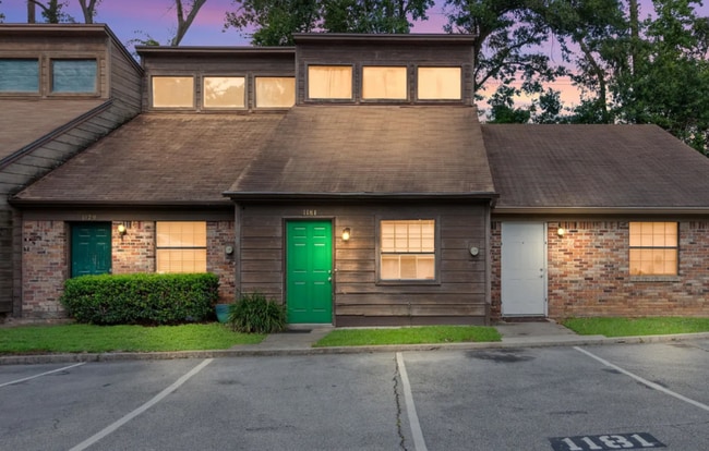 Building Photo - 1181 Ocala Rd