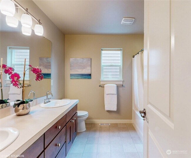 Building Photo - 13101 NE 84th St