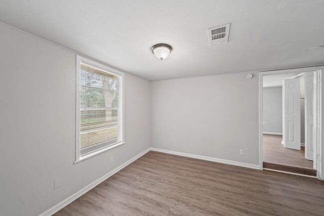 Building Photo - 1706 California St