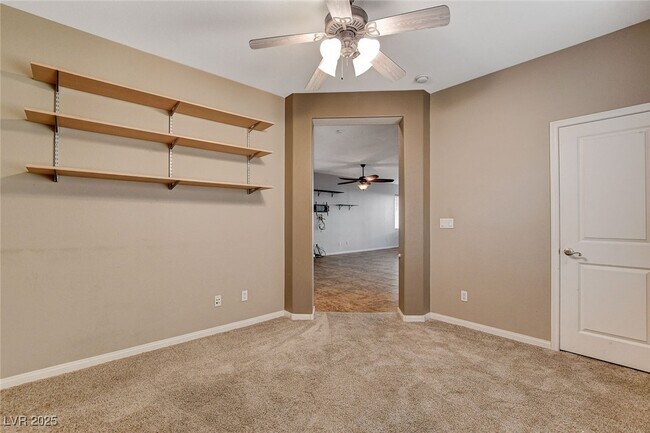 Building Photo - 9768 Plane Tree Ct