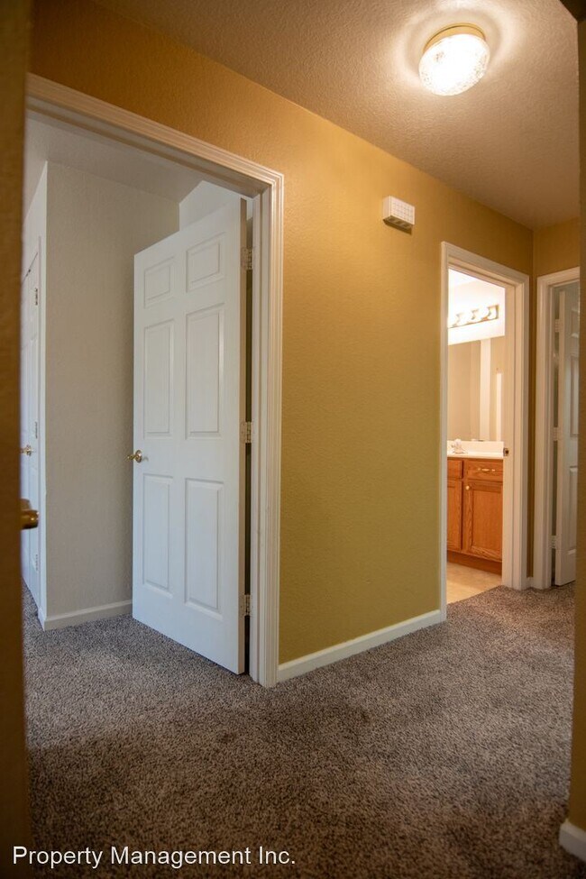 Building Photo - 2 br, 2 bath House - 813 S Shawnee