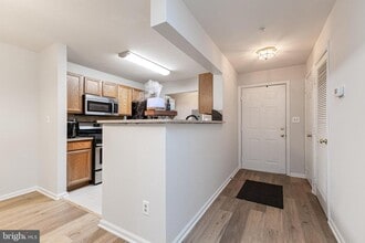 Building Photo - 8091 Lacy Dr