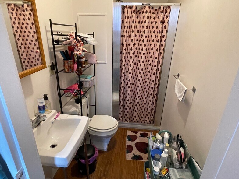 Building Photo - 3604 Dawson St