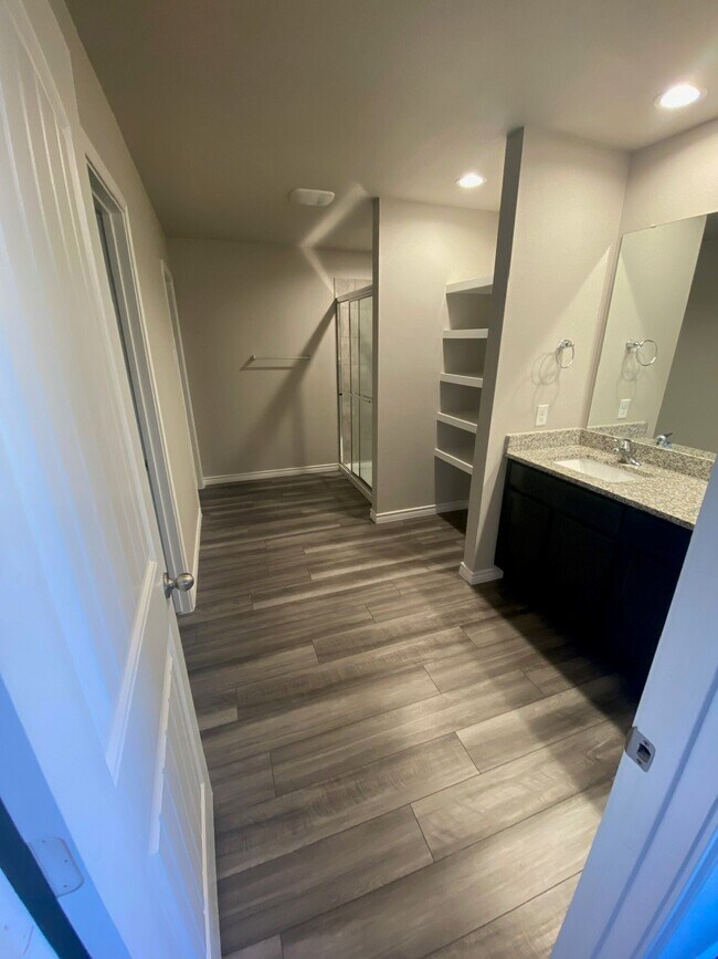 Building Photo - 7326 Tristan Dr