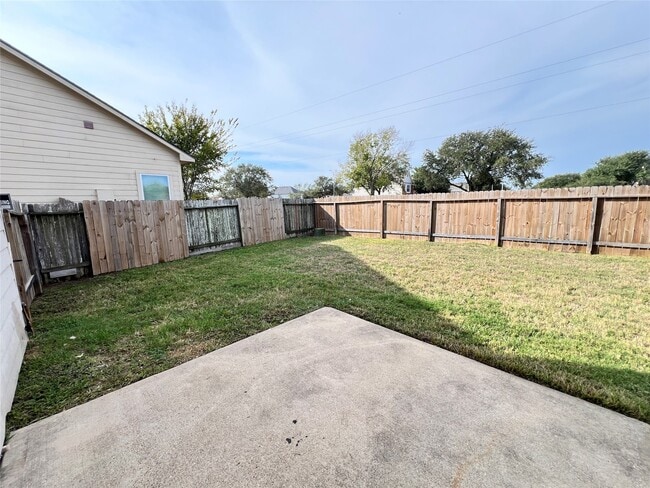 Building Photo - 7459 Tonsley Springs Dr