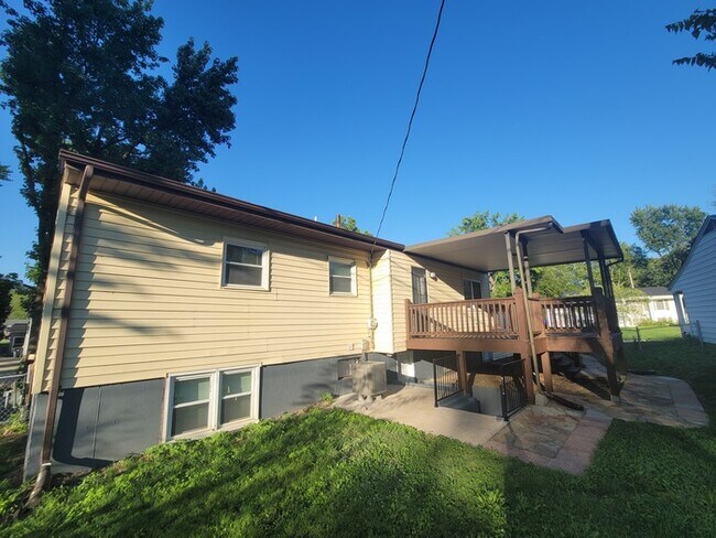 Building Photo - 29 Jamaica Dr Saint Peters, MO 63376