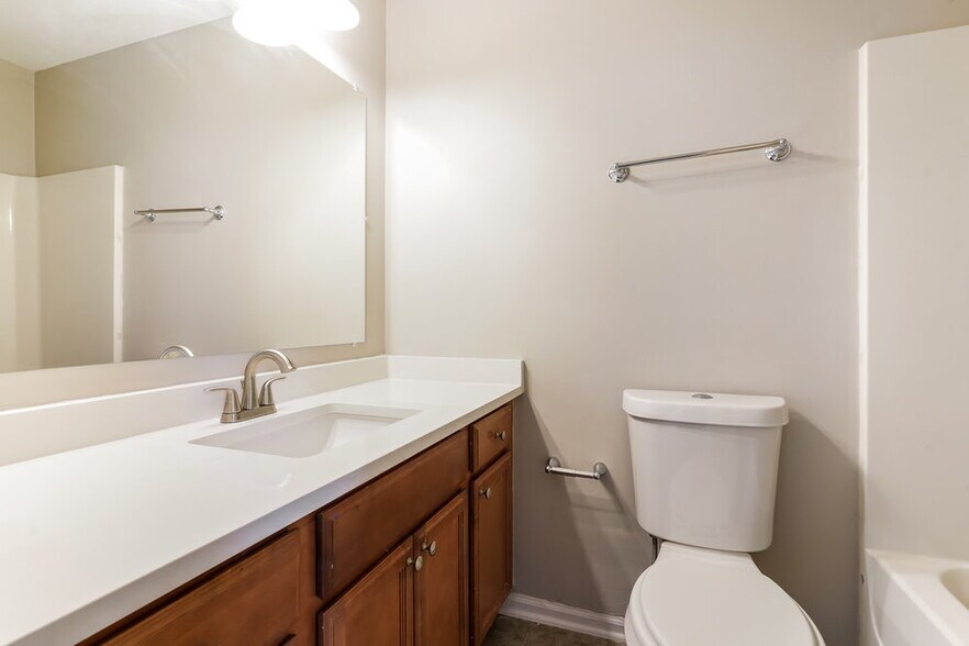 Building Photo - 8022 Logan Dr