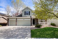 Building Photo - Beautiful Stetson Creek home!