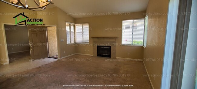 Building Photo - Central Roseville - Single Story 3 bedroom...