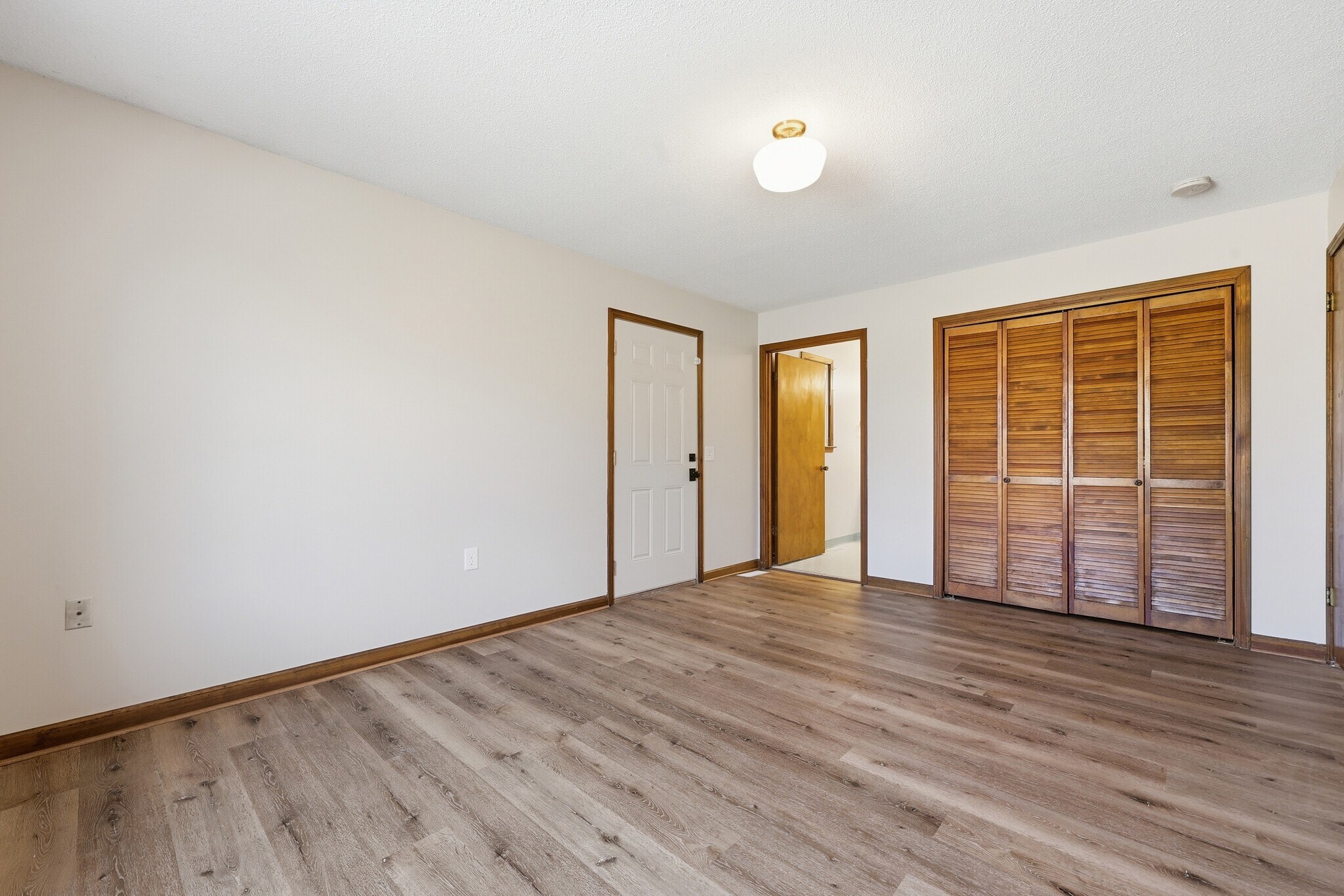 Building Photo - 1325 Sun Valley Rd