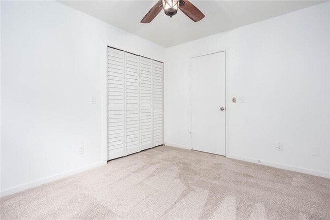Building Photo - 512 Fieldwood Dr NW