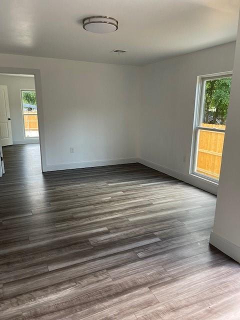 Building Photo - 805 W Elm Ave