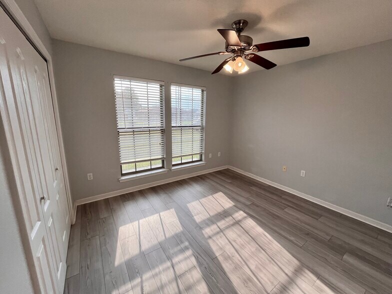 Building Photo - 7050 Jacobsview Ln