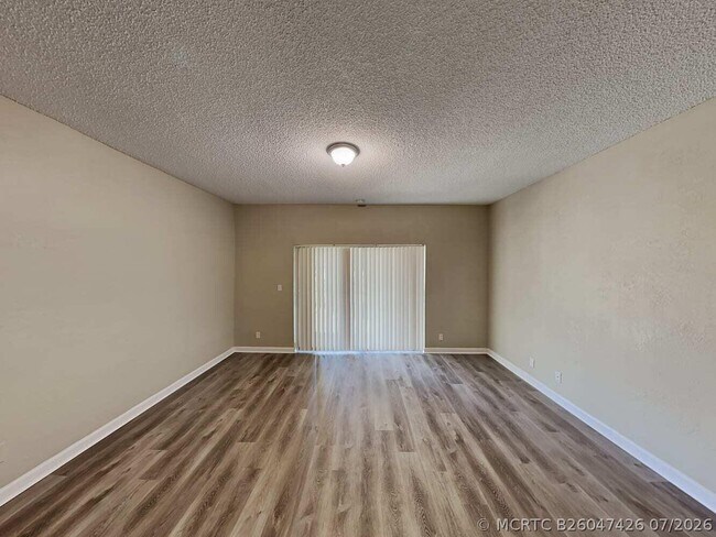 Building Photo - 8041 Buttonwood Cir