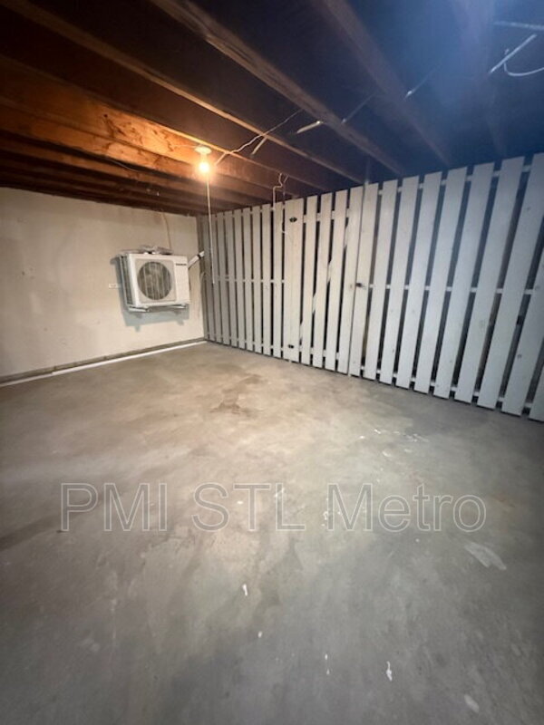 Building Photo - 329 Eichelberger St