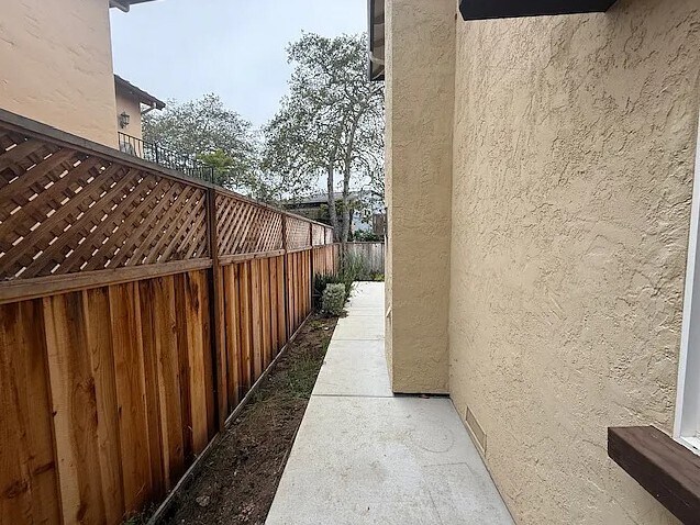Building Photo - 112 Vineyard Ct