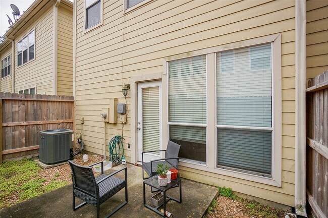 Primary Photo - 13026 Gentryside Ct