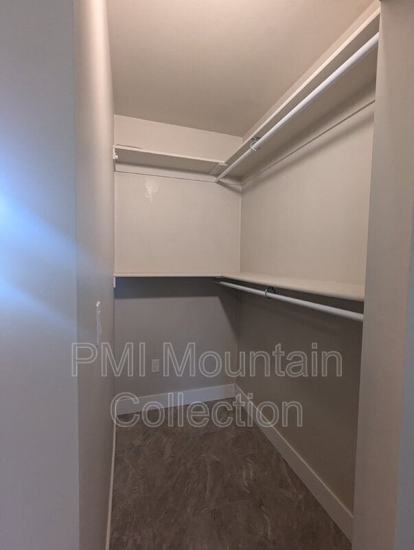 Building Photo - 249 S 400 E