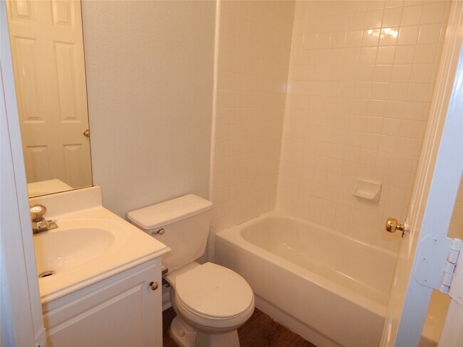 Building Photo - 6406 Horsepen Bayou Dr